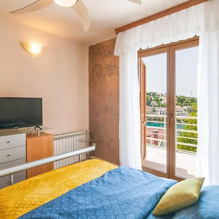 4 Bedroom Beautiful In *